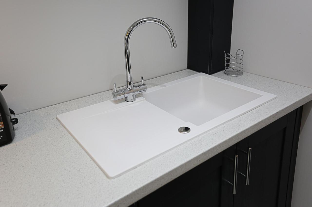No1 Luxury Service Apartments เบลฟาสต์ ภายนอก รูปภาพ