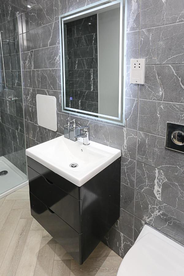 No1 Luxury Service Apartments เบลฟาสต์ ภายนอก รูปภาพ